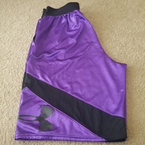 Mens Under Armour basketball shorts